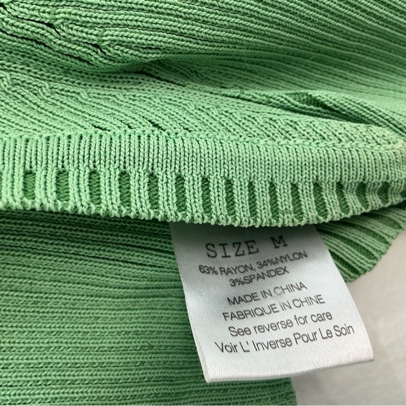 SER.O.YA Green Crop Top with Bralette - Picture 4 of 4